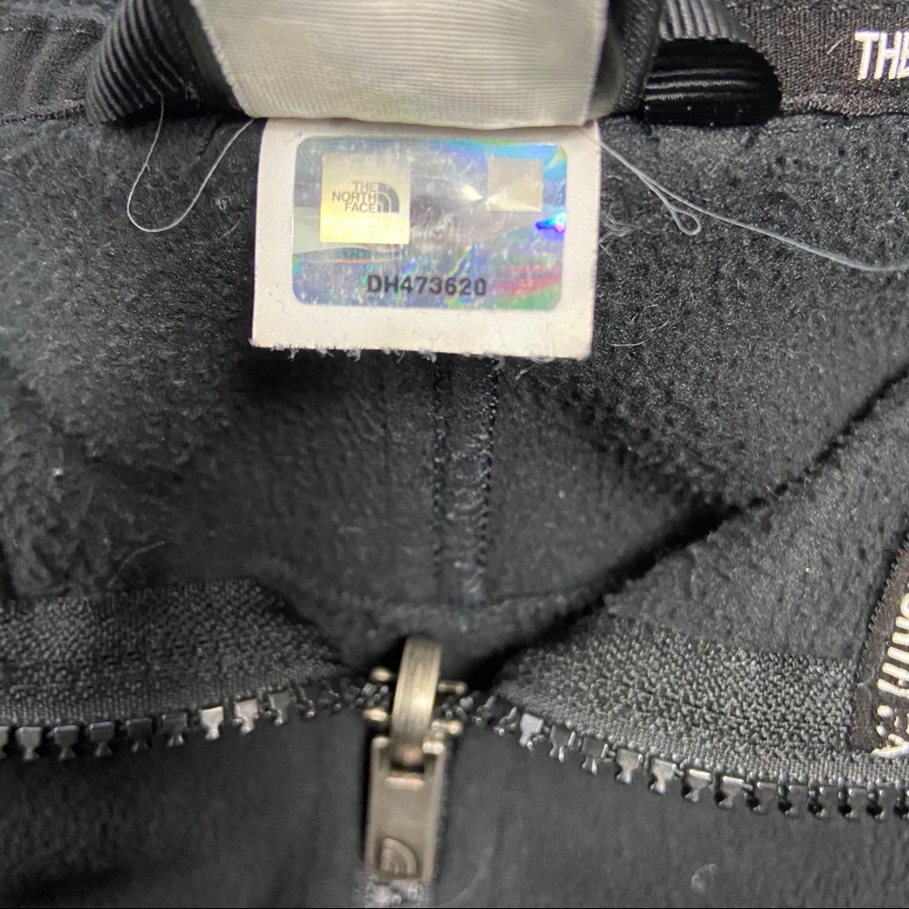 North Face fleece jacket zip in layer EUC - Picture 8 of 8